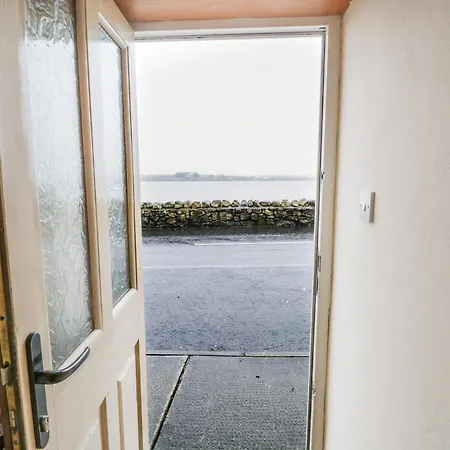 Quayside House * Roundstone
